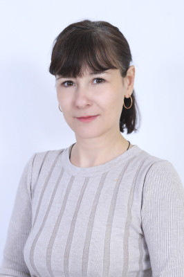 Помощник воспитателя Дементьева Елена Александровна